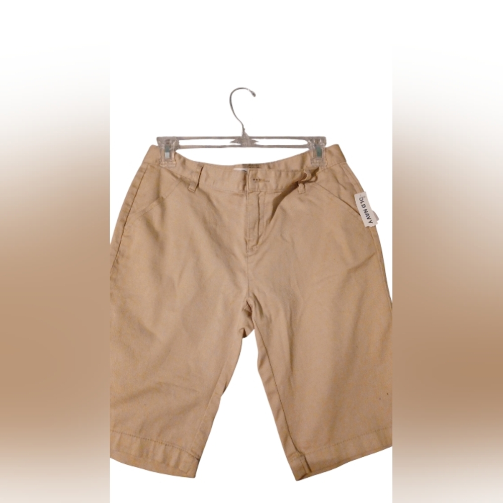Old Navy Khaki Capri Girl Size 16  NWT